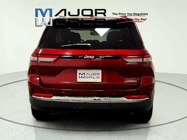 2024 Jeep Grand Cherokee Laredo