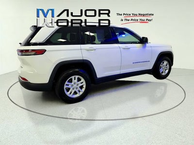 2024 Jeep Grand Cherokee Laredo