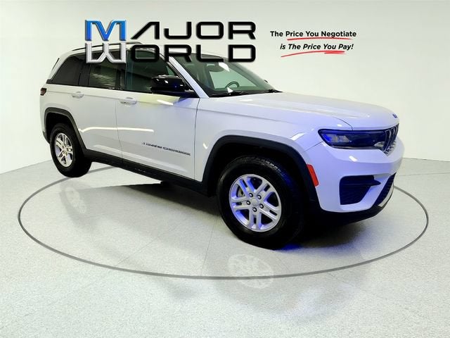 2024 Jeep Grand Cherokee Laredo