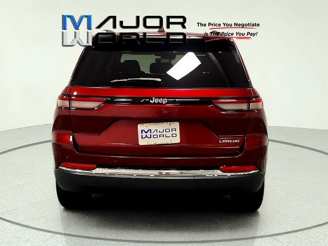 2024 Jeep Grand Cherokee Laredo