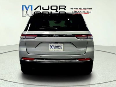 2024 Jeep Grand Cherokee Laredo