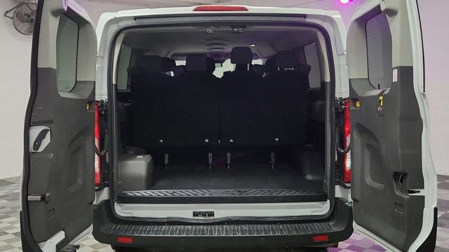 2023 Ford Transit Passenger Wagon XL