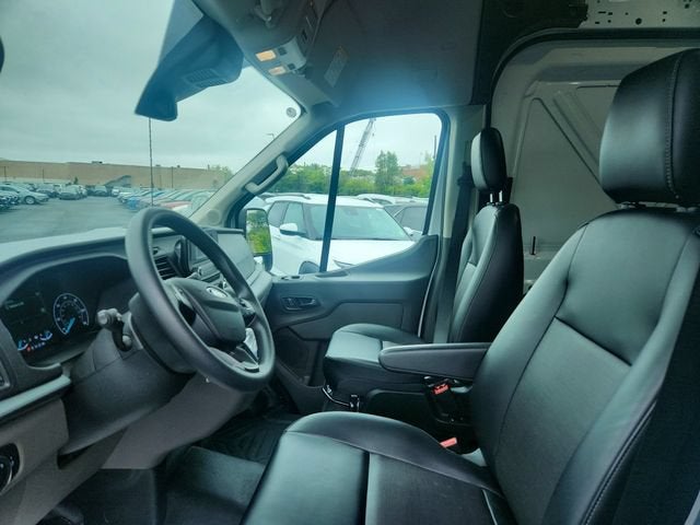 2025 Ford Transit Cargo Van Base