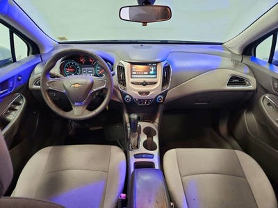 2018 Chevrolet Cruze LS