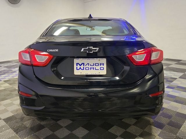 2018 Chevrolet Cruze LS