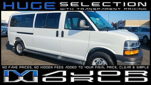 2025 Chevrolet Express Passenger 1LT