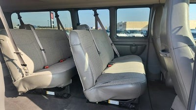 2025 Chevrolet Express Passenger 1LT