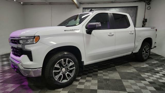 2023 Chevrolet Silverado 1500 LT (2FL)