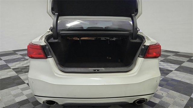 2017 Nissan Maxima SV