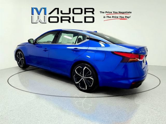 2025 Nissan Altima SR