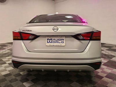 2025 Nissan Altima SV