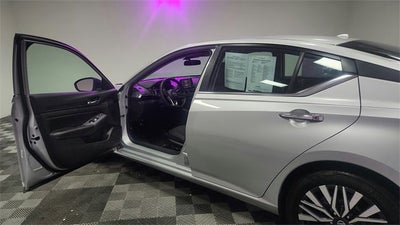 2024 Nissan ALTIMA Base