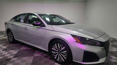 2024 Nissan ALTIMA Base