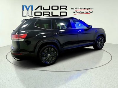 2022 Volkswagen Atlas 2.0T SE w/Technology