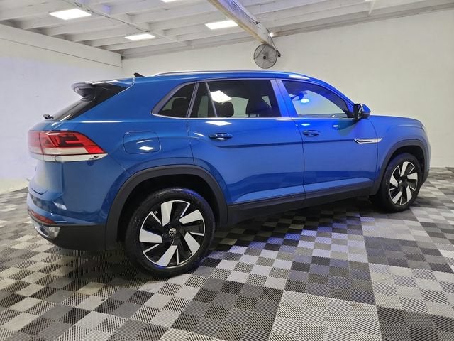 2025 Volkswagen Atlas Cross Sport 2.0T SE w/Technology