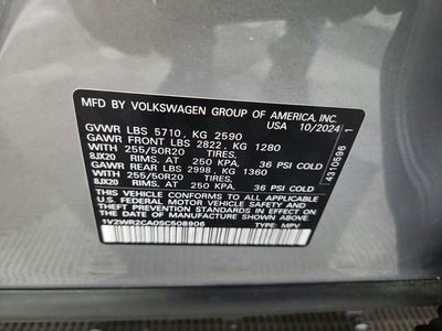 2025 Volkswagen Atlas 2.0T SE w/Technology