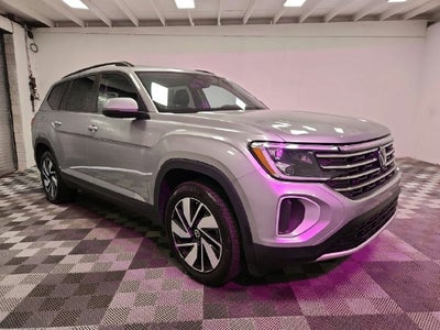 2025 Volkswagen Atlas 2.0T SE w/Technology