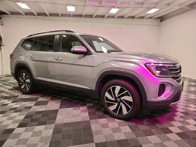 2025 Volkswagen Atlas 2.0T SE w/Technology