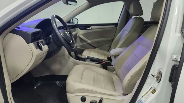 2022 Volkswagen Passat 2.0T SE