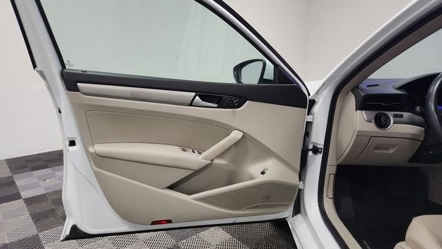 2022 Volkswagen Passat 2.0T SE