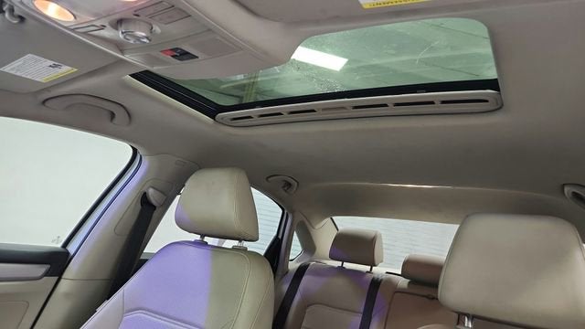 2022 Volkswagen Passat 2.0T SE