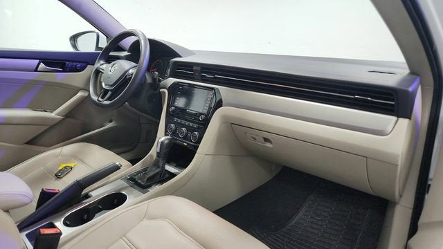 2022 Volkswagen Passat 2.0T SE