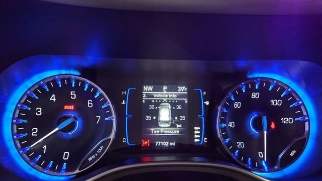 2023 Chrysler Voyager LX