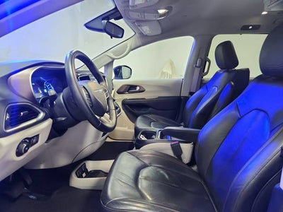 2018 Chrysler Pacifica Hybrid Touring L