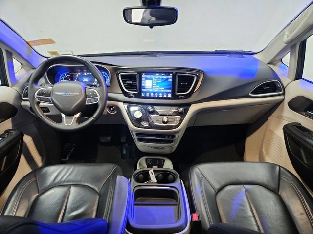 2018 Chrysler Pacifica Hybrid Touring L