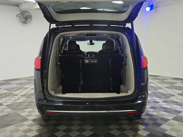 2018 Chrysler Pacifica Hybrid Touring L