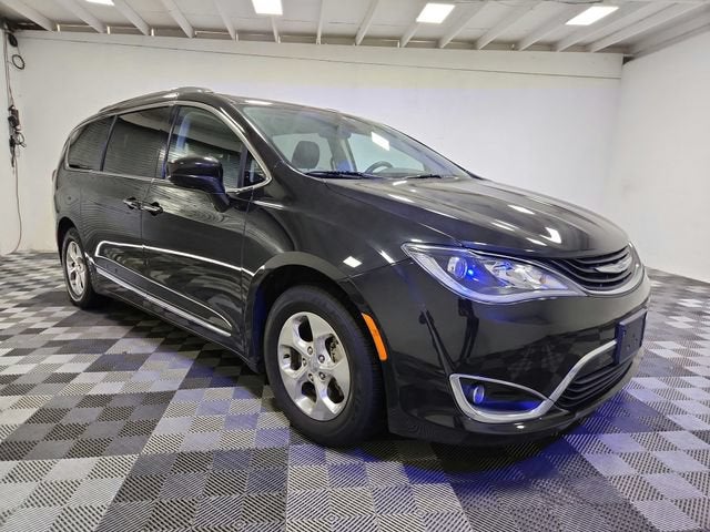 2018 Chrysler Pacifica Hybrid Touring L