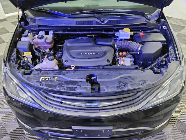 2018 Chrysler Pacifica Hybrid Touring L