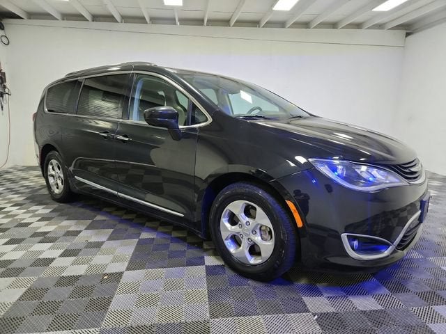 2018 Chrysler Pacifica Hybrid Touring L