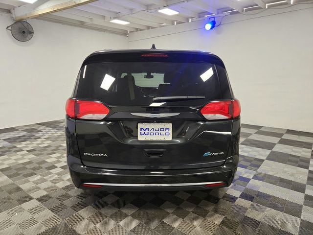 2018 Chrysler Pacifica Hybrid Touring L