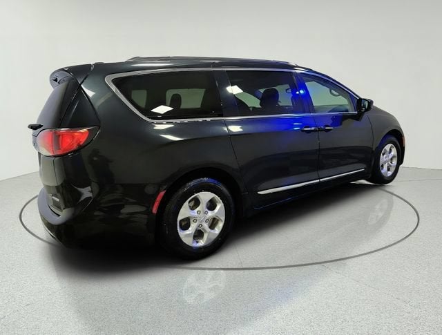 2018 Chrysler Pacifica Hybrid Touring L