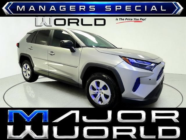2025 Toyota RAV4 LE