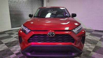 2025 Toyota RAV4 LE