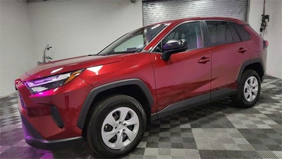2025 Toyota RAV4 LE