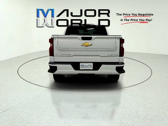 2025 Chevrolet Silverado 1500 Custom