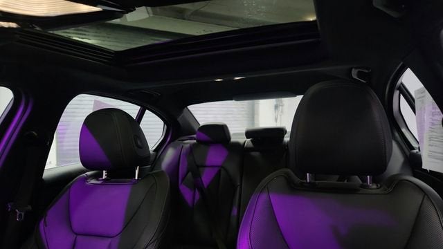 2025 BMW 3 Series 330i xDrive