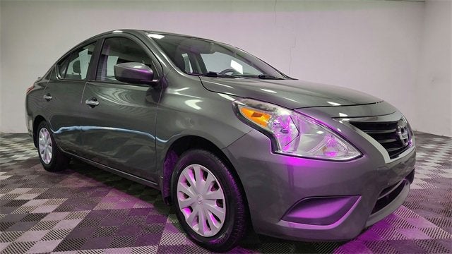 2016 Nissan Versa SV