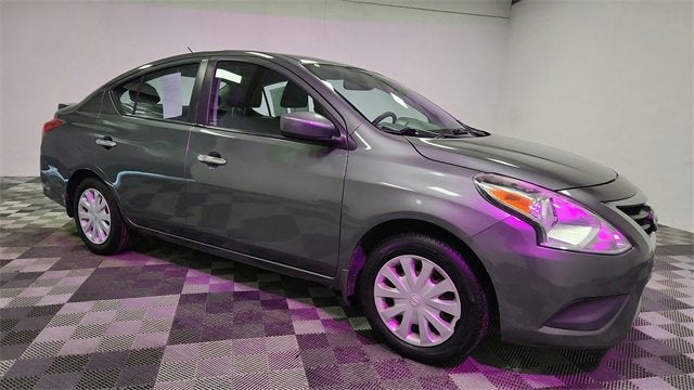 2016 Nissan Versa SV