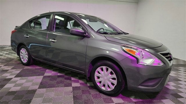 2016 Nissan Versa SV