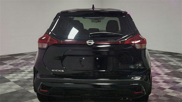 2023 Nissan Kicks S