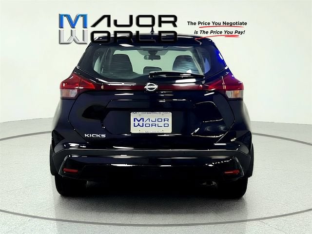 2023 Nissan Kicks S