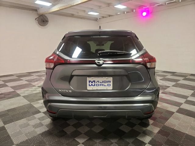 2023 Nissan Kicks S