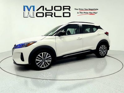 2023 Nissan Kicks SR