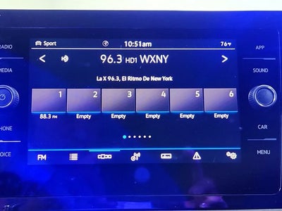2025 Volkswagen Taos SE Black
