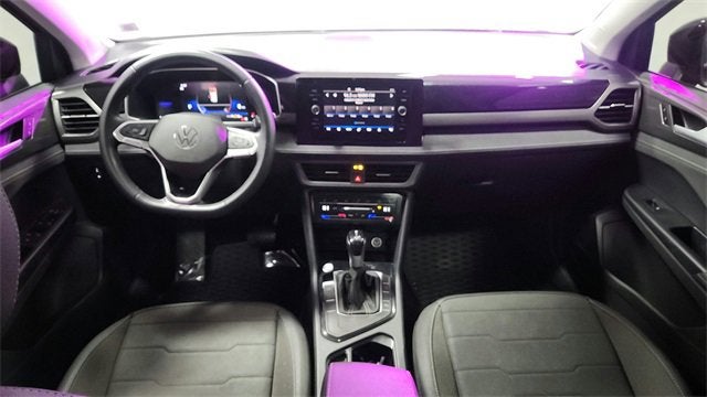 2025 Volkswagen Taos SE Black