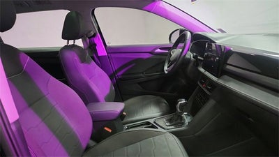 2025 Volkswagen Taos SE Black